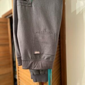 Fig’s scrubs. Top size large Bottom size medium